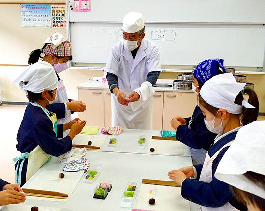 和菓子教室の風景