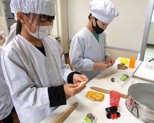 和菓子教室の風景