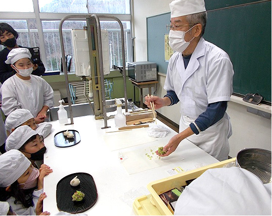 和菓子教室の風景